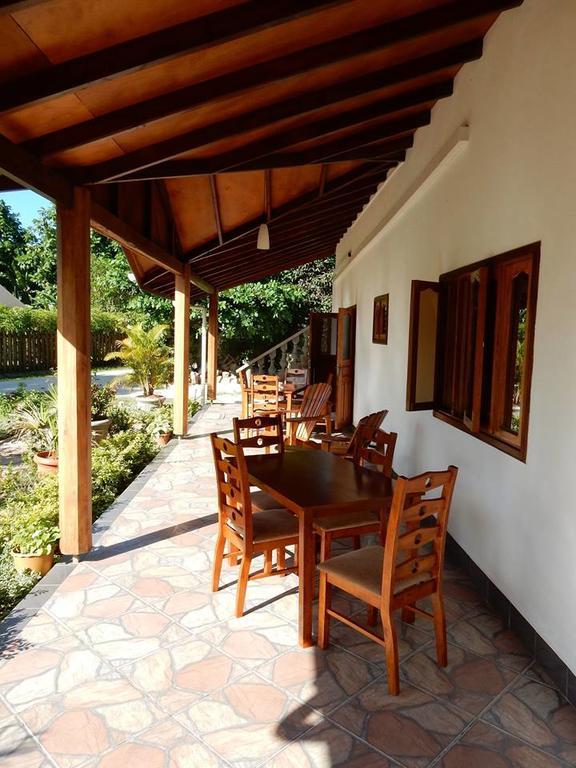 Belle Amie Self Catering Hotel La Digue Kültér fotó