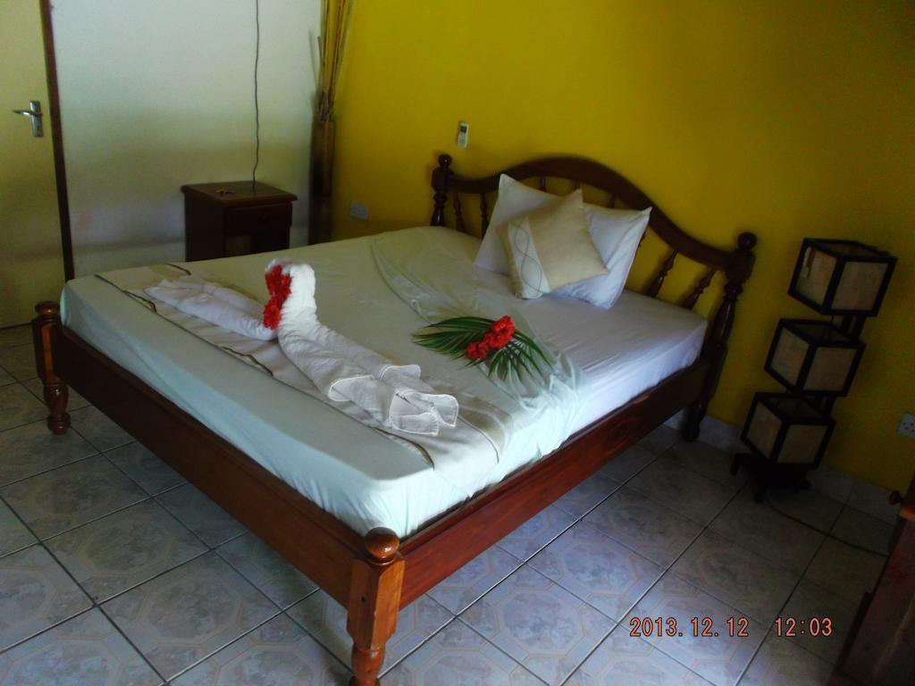 Belle Amie Self Catering Hotel La Digue Kültér fotó